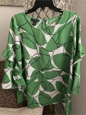 Alfani Green & White Abstract Print Ruffle-Sleeve Blouse